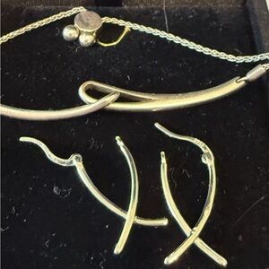 Stylish Silver bracelet and Earring Set